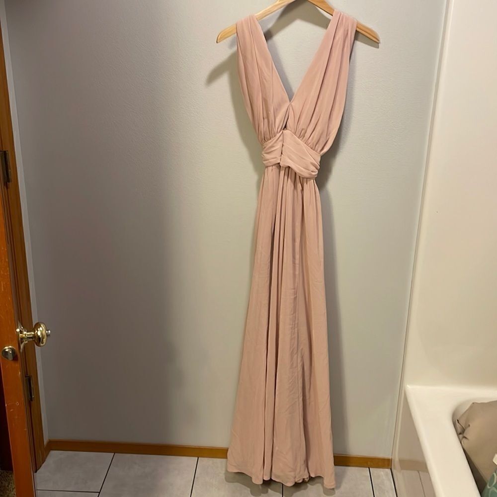 Lulus woman’s light pink dress - Picture 1 of 13